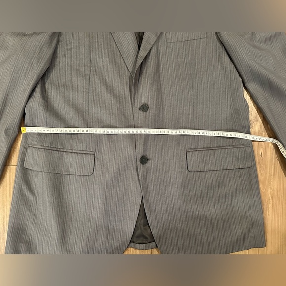 Ermenegildo Zegna Mens Gray Wool
Silk 2 Piece Suit Size 54x38 - Picture 11 of 13